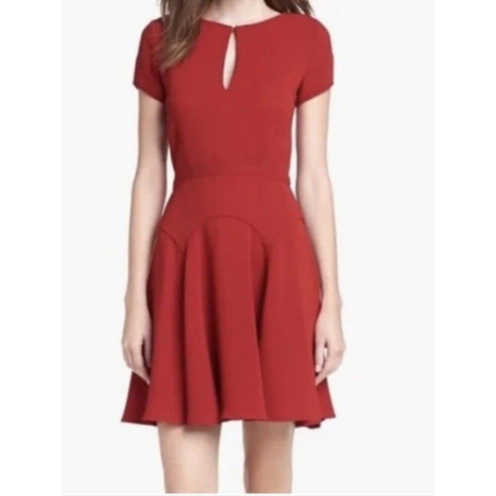 NWT Diane Von Furstenberg Raizel fit-and-flare Red dress Keyhole $410 Size 4